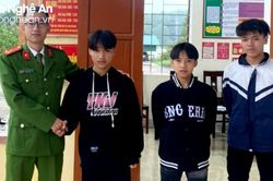 Ba em học sinh lớp 8 trả lại gần 20 triệu đồng cho người đánh rơi