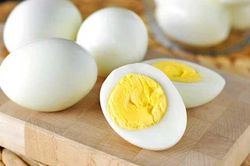 Trứng là món ăn lành tính nhưng 5 đối tượng này không nên ăn kẻo rước bệnh
