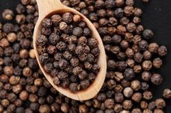 Giá tiêu hôm nay 17/2: Tăng 500 đồng/kg tại các tỉnh Tây Nguyên