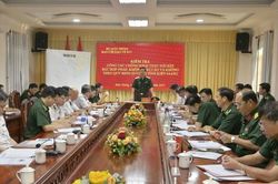 Bộ Quốc phòng kiểm tra công tác chống khai thác hải sản bất hợp pháp tại Kiên Giang