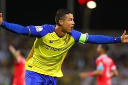 Ronaldo tỏa sáng trong 'vai trò lạ', giúp đội nhà giành 3 điểm