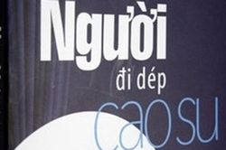 'Người đi dép cao su' lần đầu dàn dựng tại Việt Nam
