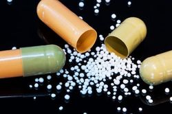 Những lưu ý khi sử dụng kháng sinh cefixime trị nhiễm khuẩn