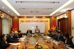 Không công chứng hợp đồng kinh doanh BĐS: Mừng ít, lo nhiều