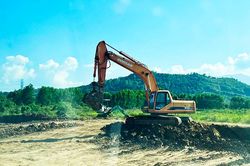 Phê duyệt phương án cải tạo đồng ruộng, thu hồi sét gạch ngói tại xã Diên Lâm