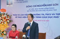 Bộ trưởng GD-ĐT: 'Chuyển đổi và thực hiện chương trình GDPT mới không được cực đoan'