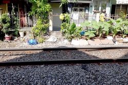 Tràn lan vi phạm an toàn hành lang đường sắt