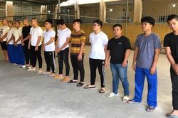 Bắt nhóm đối tượng dùng súng chống trả công an
