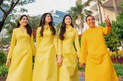 Dàn quý tử, ái nữ của sao Việt: Giống y đúc bố mẹ, càng lớn càng lộ rõ nét thanh tú