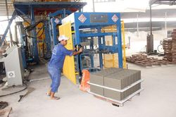 Ngân hàng Nhà nước chi nhánh An Giang chỉ đạo hỗ trợ vay vốn ưu đãi lãi suất sản xuất gạch không nung