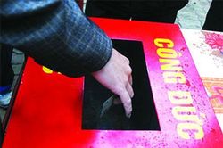 Minh bạch trong quản lý tiền công đức