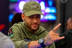 Phản ứng của Henry khi Neymar đi đánh bài, dùng đồ ăn nhanh
