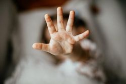 Công an vào cuộc vụ thầy giáo bị tố 'đụng chạm cơ thể' nhiều nữ sinh