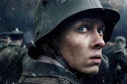 'Phía Tây không có gì lạ' thắng lớn tại BAFTA 2023: 'Chiến tranh không phải cuộc phiêu lưu'