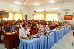 An Giang trao đổi nâng cao chất lượng dạy học và ôn thi tốt nghiệp THPT
