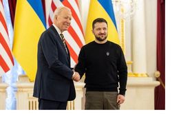 Tổng thống Mỹ bất ngờ tới Ukraine