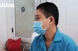 'Nghĩ đến con mà tôi trào nước mắt…'