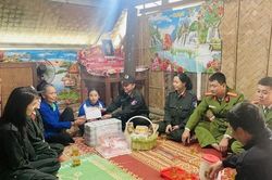 Trao nhiều phần quà cho 'con nuôi' của Công an