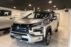 Đại lý nhận cọc Xpander Cross 2023, giao xe trong tháng 3