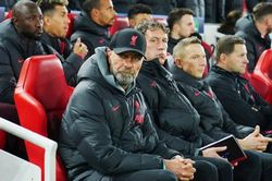 Klopp vẫn 'tích cực' dù nhận thất bại kinh hoàng