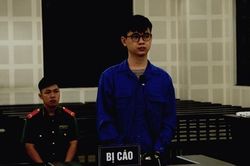 Bản án thích đáng cho 'nghịch tử' sau khi uống rượu