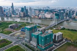 Có thể giãn cả nợ và lãi vay cho doanh nghiệp bất động sản khó khăn