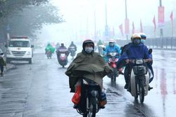 Không khí lạnh tràn về, Bắc Bộ chuyển mưa rét, miền Trung đề phòng ngập úng