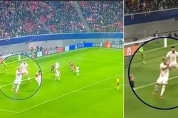 Fan Man City nổi giận vì cầu thủ Leipzig 'chơi bóng chuyền' trong vòng cấm