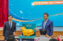 Trường ĐH Giao thông Vận tải TP. HCM phát động cán bộ, giảng viên bỏ ống heo tặng học bổng sinh viên