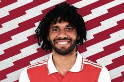 Arsenal hoàn tất hợp đồng mới với công thần
