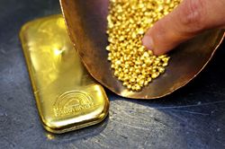 Biên bản cuộc họp Fed gây áp lực lên giá vàng thế giới phiên 22/2