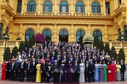 Quyền Chủ tịch nước Võ Thị Ánh Xuân gặp mặt, tri ân các thầy thuốc