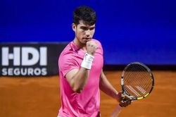 Alcaraz tiếp đà thắng lợi ở Rio Open