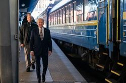 Những chuyến tàu chở các nhà lãnh đạo thế giới thăm Ukraine