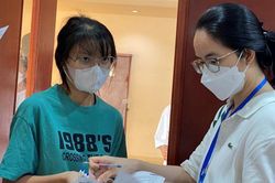 Nở rộ các kỳ thi riêng: Cách nào giữ chất lượng?