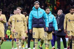 Thua MU, Barca bị truyền thông nước nhà chỉ trích, dự đoán điều tồi tệ với Xavi vẫn còn... rất nhiều