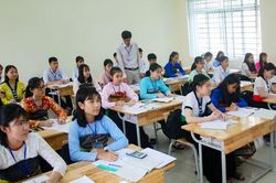 Học sinh dân tộc thiểu số rất ít người được tuyển thẳng vào trường phổ thông dân tộc nội trú