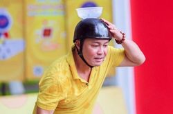 Lý Hùng: 'Bữa cơm gia đình vắng cha khiến tôi hụt hẫng rất nhiều'