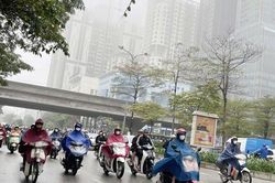 Thời tiết hôm nay (24/2): Miền Bắc giảm nhiệt nhẹ, miền Trung mưa to kéo dài