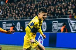 Bóng đá Việt Nam ngày 25/2: HLV Pau FC bỏ ngỏ khả năng ra sân của Quang Hải