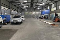 Bắt nguyên Giám đốc và 2 cán bộ Trung tâm đăng kiểm 29-05V tại Long Biên