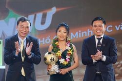 Huỳnh Như trong ngày đi vào lịch sử Quả bóng vàng Việt Nam