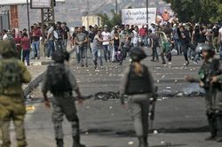 Israel-Palestine bắt đầu họp kín để bàn cách hạ nhiệt căng thẳng