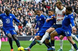 Chelsea bại trận bạc nhược trước Tottenham