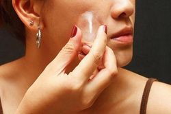 Các bước chăm sóc da mụn vô cùng hiệu quả