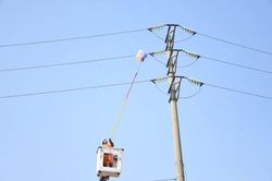 EVNHANOI khuyến cáo an toàn hành lang lưới điện