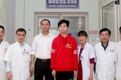 Cứu sống bé trai mắc bệnh rất hiếm