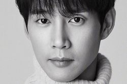 'The Glory' phần 2: 'Soi' thân thế danh gia vọng tộc của nam diễn viên Park Sung Hoon