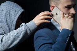 Cảnh báo: Nếu để lộ dãy số này trên iPhone, bạn có thể mất sạch tiền