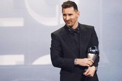 Lionel Messi đoạt giải 'Cầu thủ xuất sắc nhất năm'